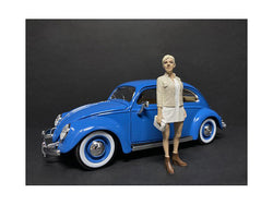 "Partygoers" Accessory Figure #4 for 1/18 Scale Diecast Models by American Diorama