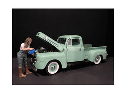 "Car Girl in Tee" Kylie Figure for 1/24 Scale Models by American Diorama