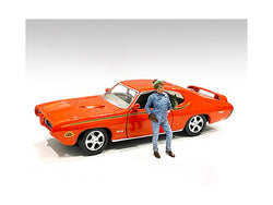 "Retro Female Mechanic" Accessory Figure #4 for 1/24 Scale Models by American Diorama