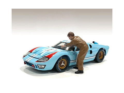 "Race Day Series 1" Figure #5 for 1/18 Scale Models by American Diorama