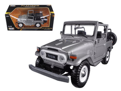 Toyota FJ40 Convertible Silver 1/24 Diecast Model by Motormax