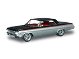 1962 Chevrolet Impala Hardtop 3-in-1 Plastic Model Kit (Skill Level 4) 1/25 Scale Model by Revell