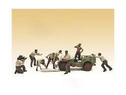 "4X4 Mechanic" (8 Piece Accessory Figure Set) for 1/18 scale models by American Diorama