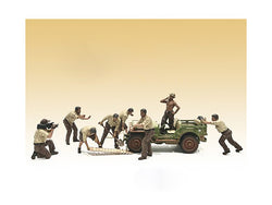 "4X4 Mechanic" (8 Piece Figure Set) for 1/18 scale models by American Diorama