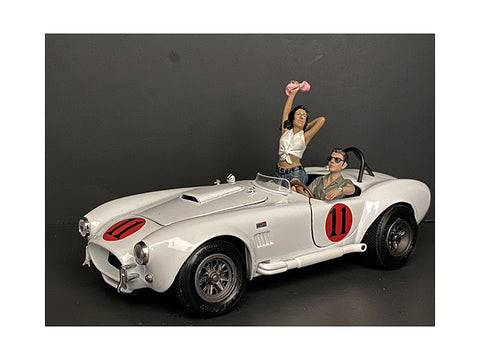 Seated Couple Release #4 (2 Piece Figure Set) for 1/24 Scale Models by American Diorama