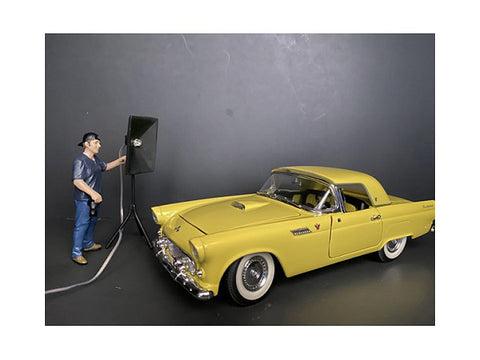 "Weekend Car Show" Figure #5 for 1/24 Scale Models by American Diorama
